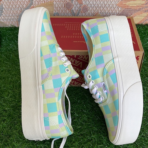 Vans WMNS Authentic Stacked
Pastel Picnic Mixed Plaid
VN0A5KXXPPS
Platfo… - Picture 12 of 16